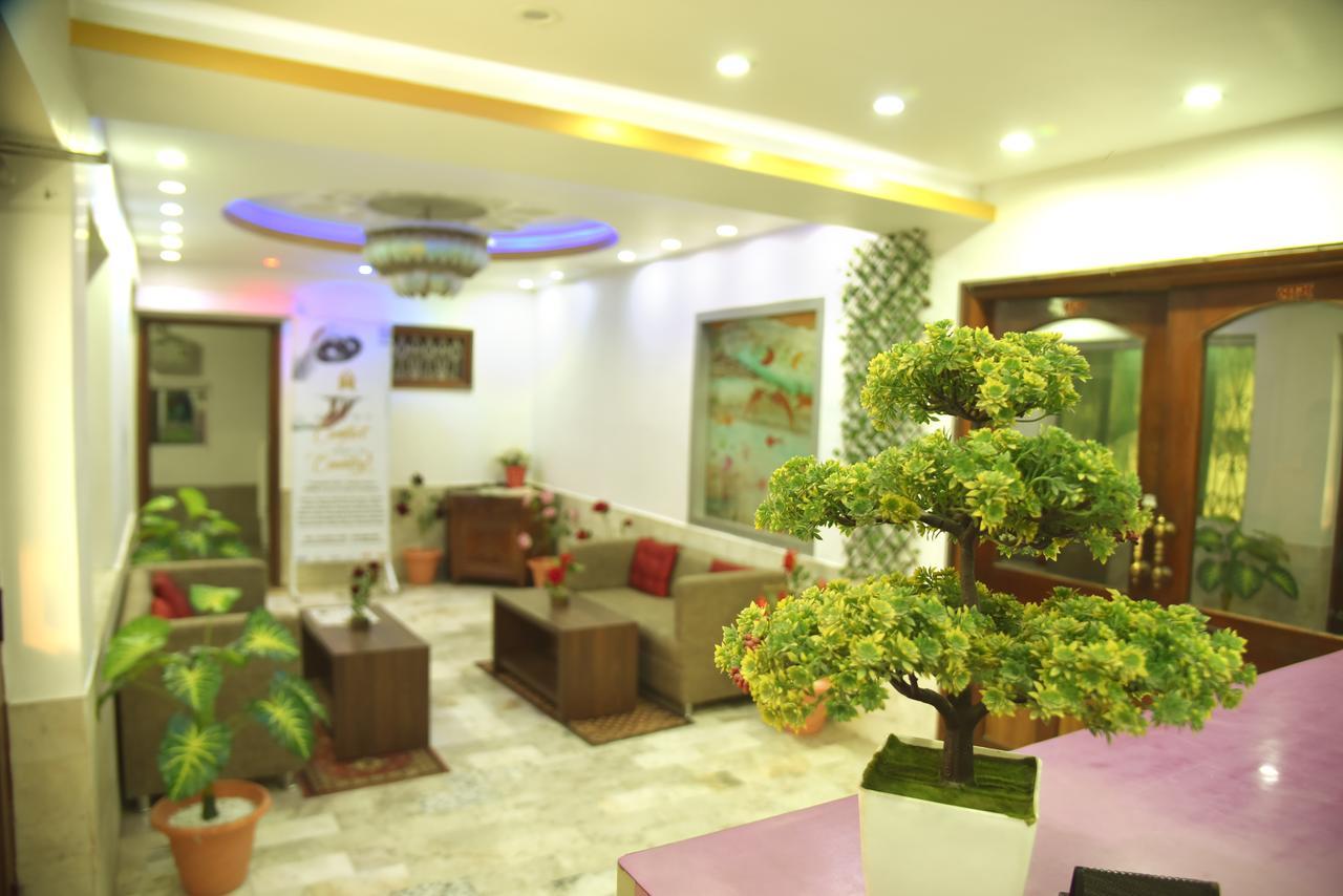 Hotel Rnb Select Vijay Delux Sultānpur Zewnętrze zdjęcie