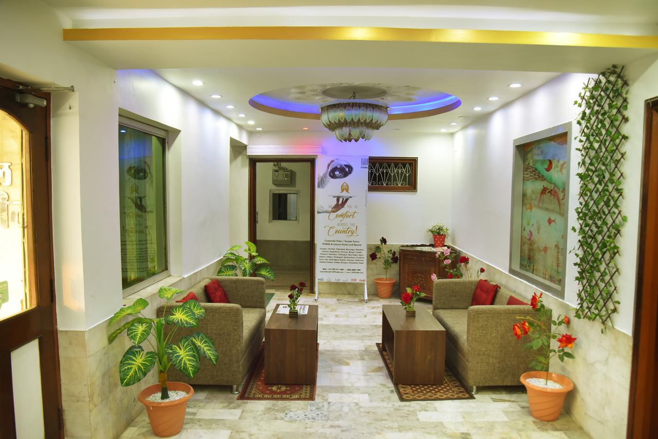 Hotel Rnb Select Vijay Delux Sultānpur Zewnętrze zdjęcie